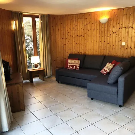 Leslie Apartman